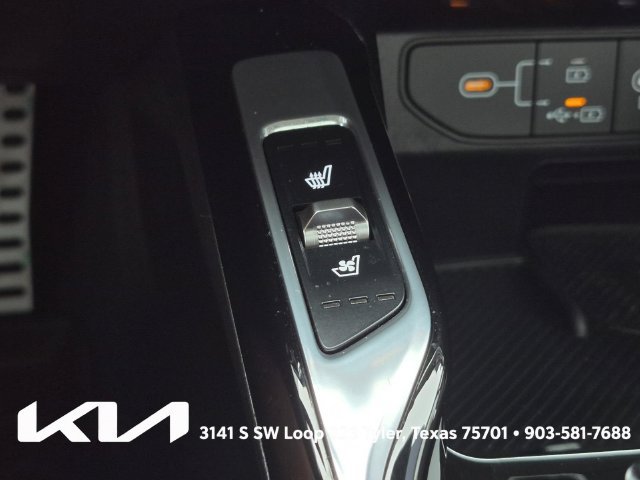 Certified 2025 Kia Sorento SX AWD/4WD image 42