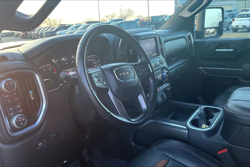 Used 2023 GMC Sierra 2500 AT4 w/ Gooseneck/5TH Wheel Package AWD/4WD image 13