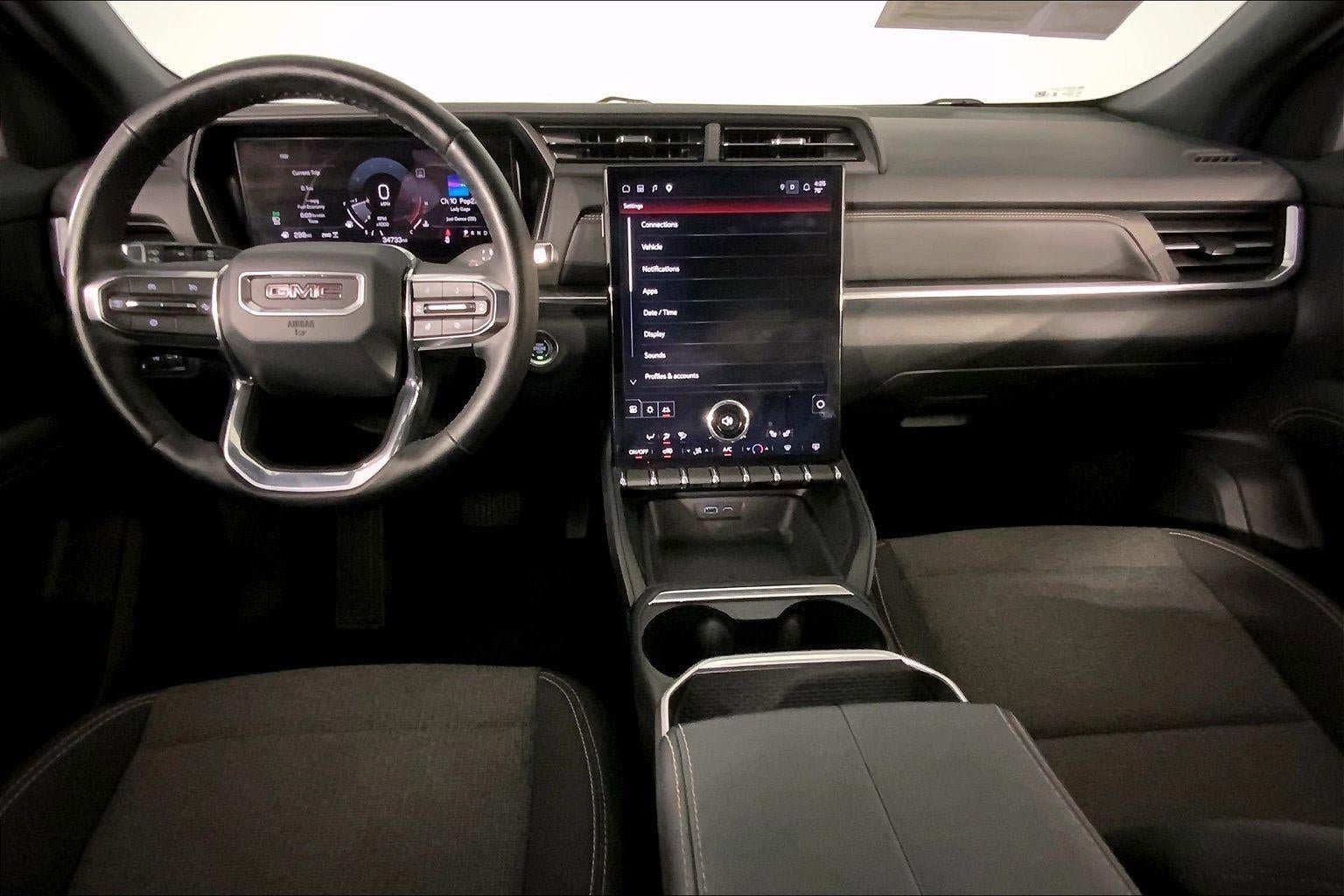 Used 2025 GMC Terrain Elevation AWD/4WD image 17