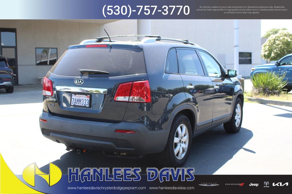 Used 2012 Kia Sorento LX w/ Convenience Pkg FWD image 7