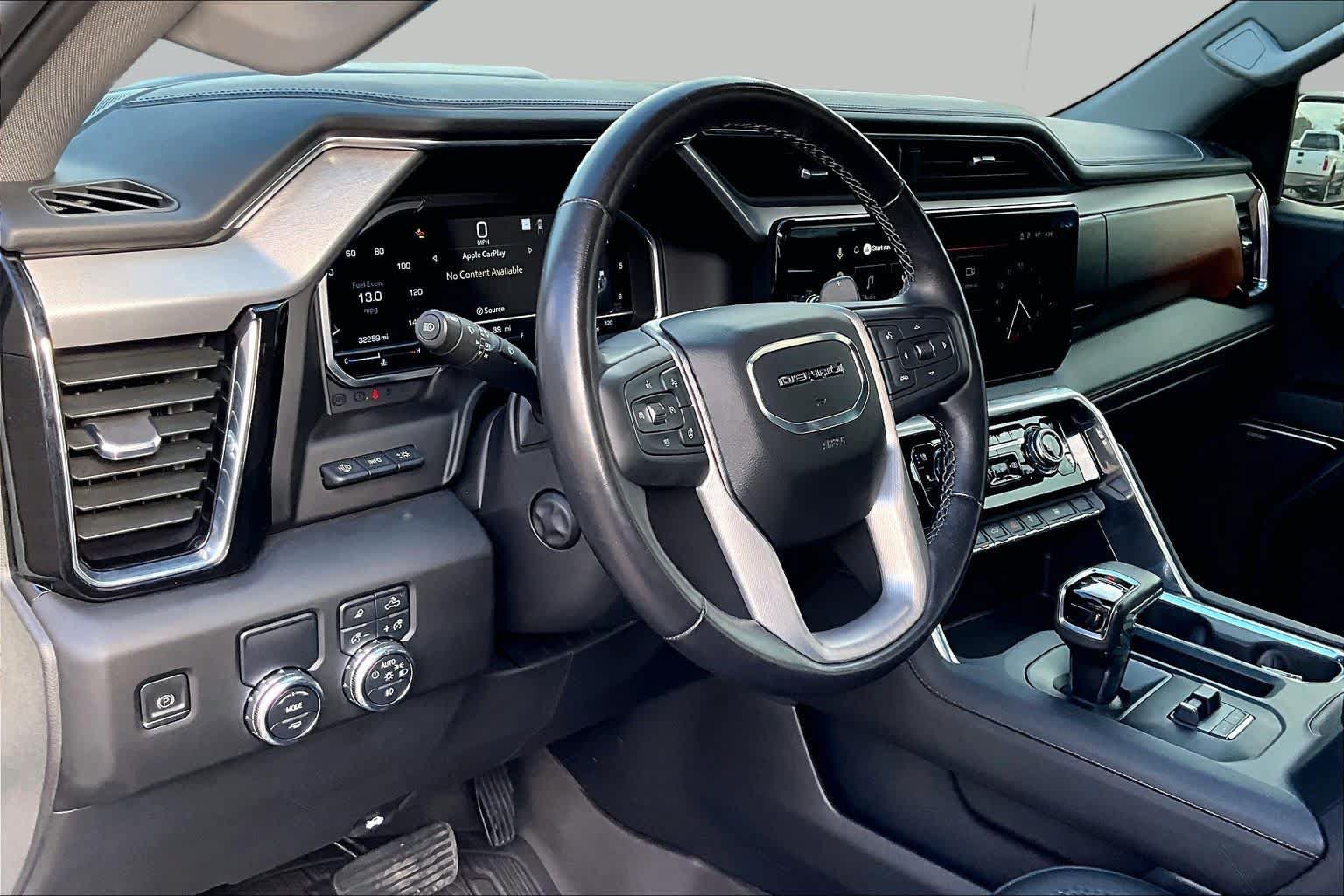 Used 2022 GMC Sierra 1500 Denali w/ Denali Reserve Package RWD image 21