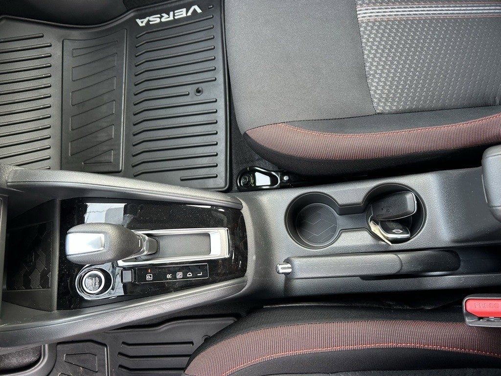 New 2025 Nissan Versa SR w/ Trunk Package image 17