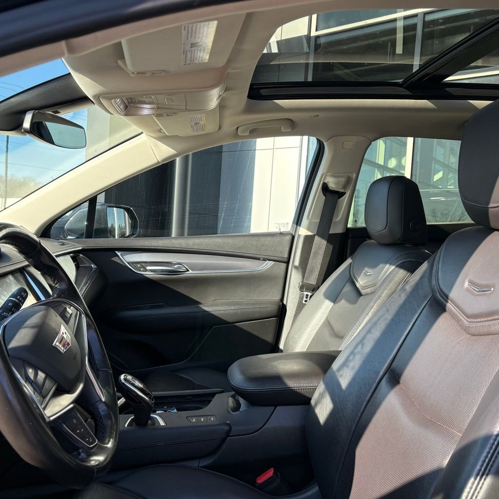 Used 2019 Cadillac XT5 Luxury image 11