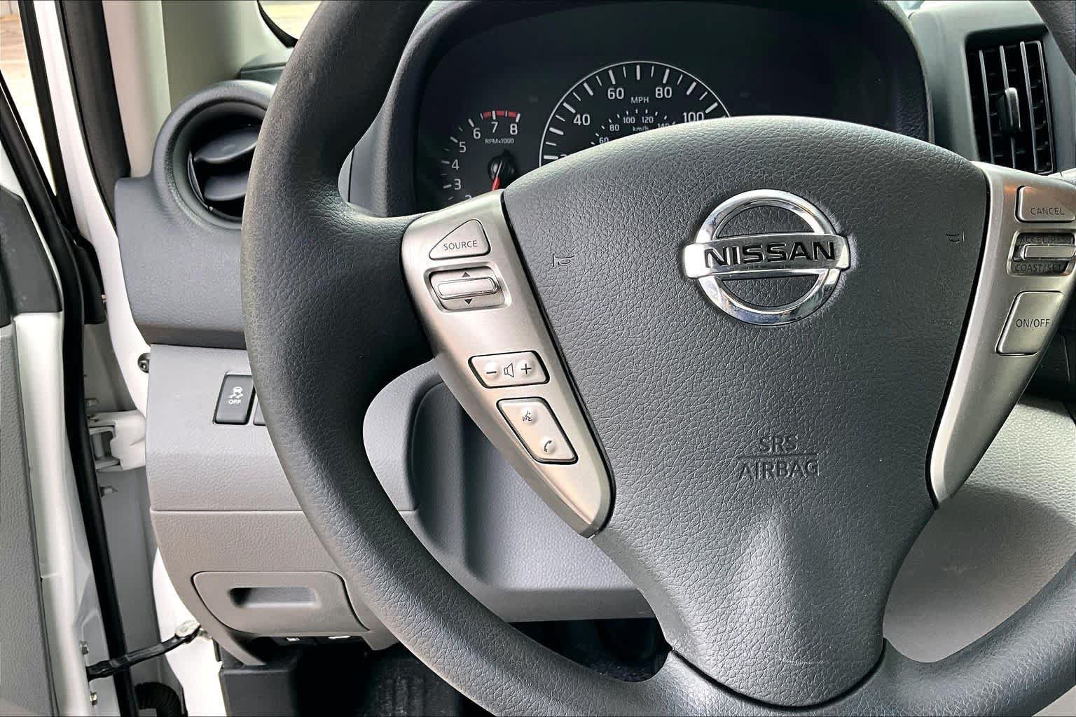 Used 2021 Nissan NV200 S FWD image 21