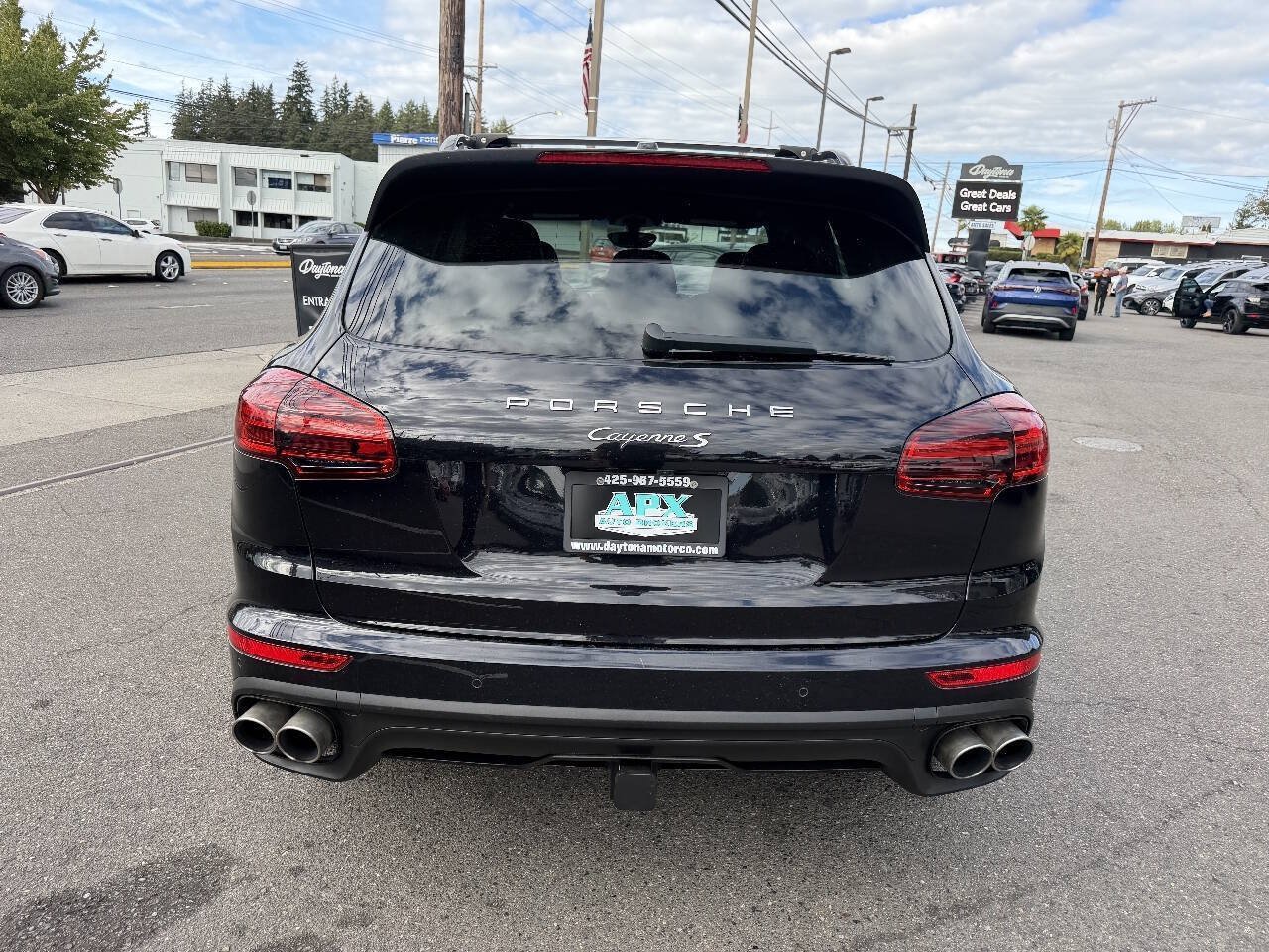 Used 2016 Porsche Cayenne S AWD/4WD image 4
