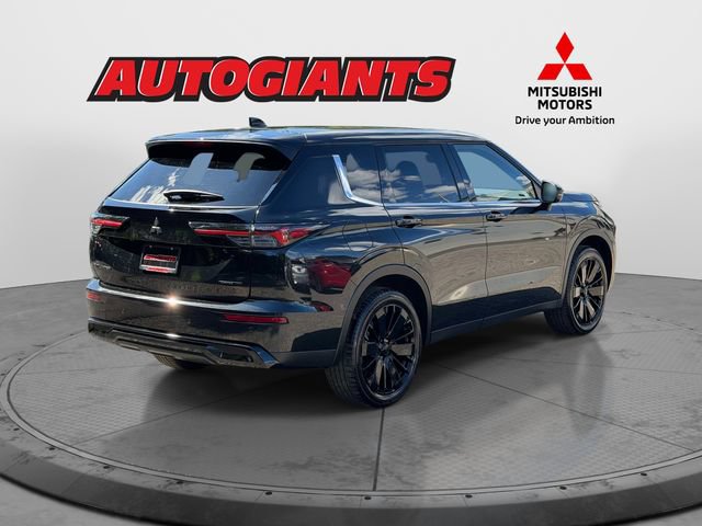 New 2026 Mitsubishi Outlander LE FWD image 2