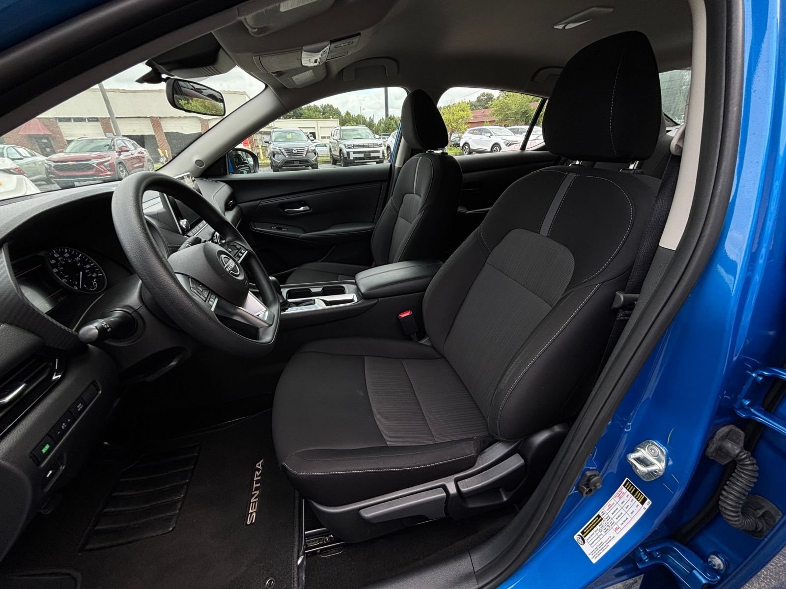Used 2025 Nissan Sentra SV FWD image 25