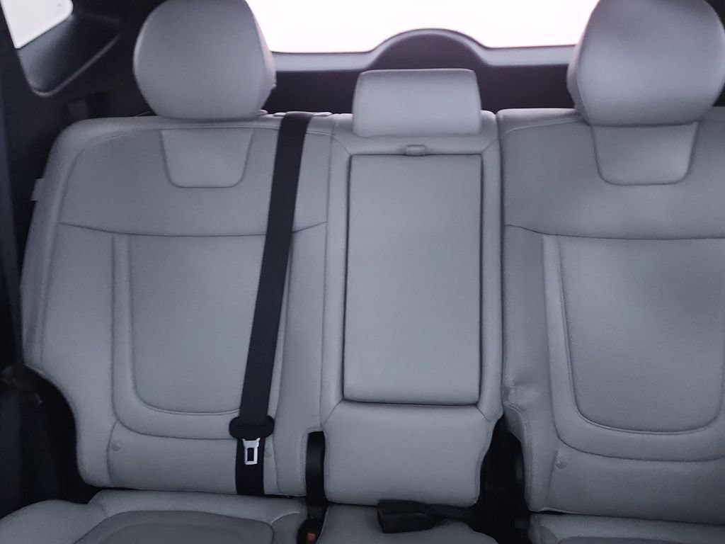 Used 2025 Hyundai Tucson Limited FWD image 22