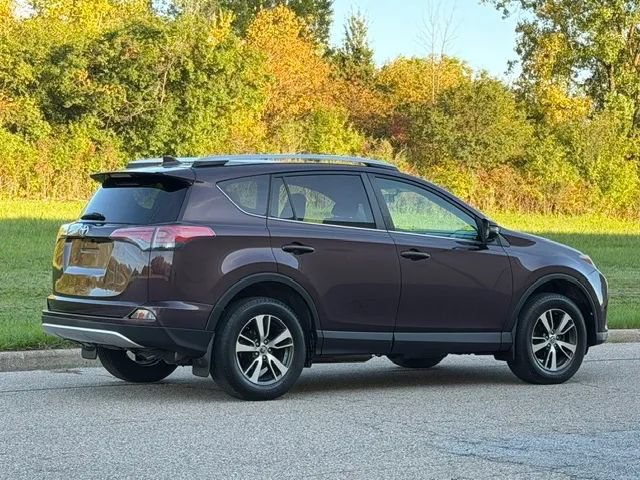 Used 2016 Toyota RAV4 XLE AWD/4WD image 12