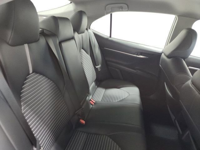 Used 2023 Toyota Camry SE FWD image 16