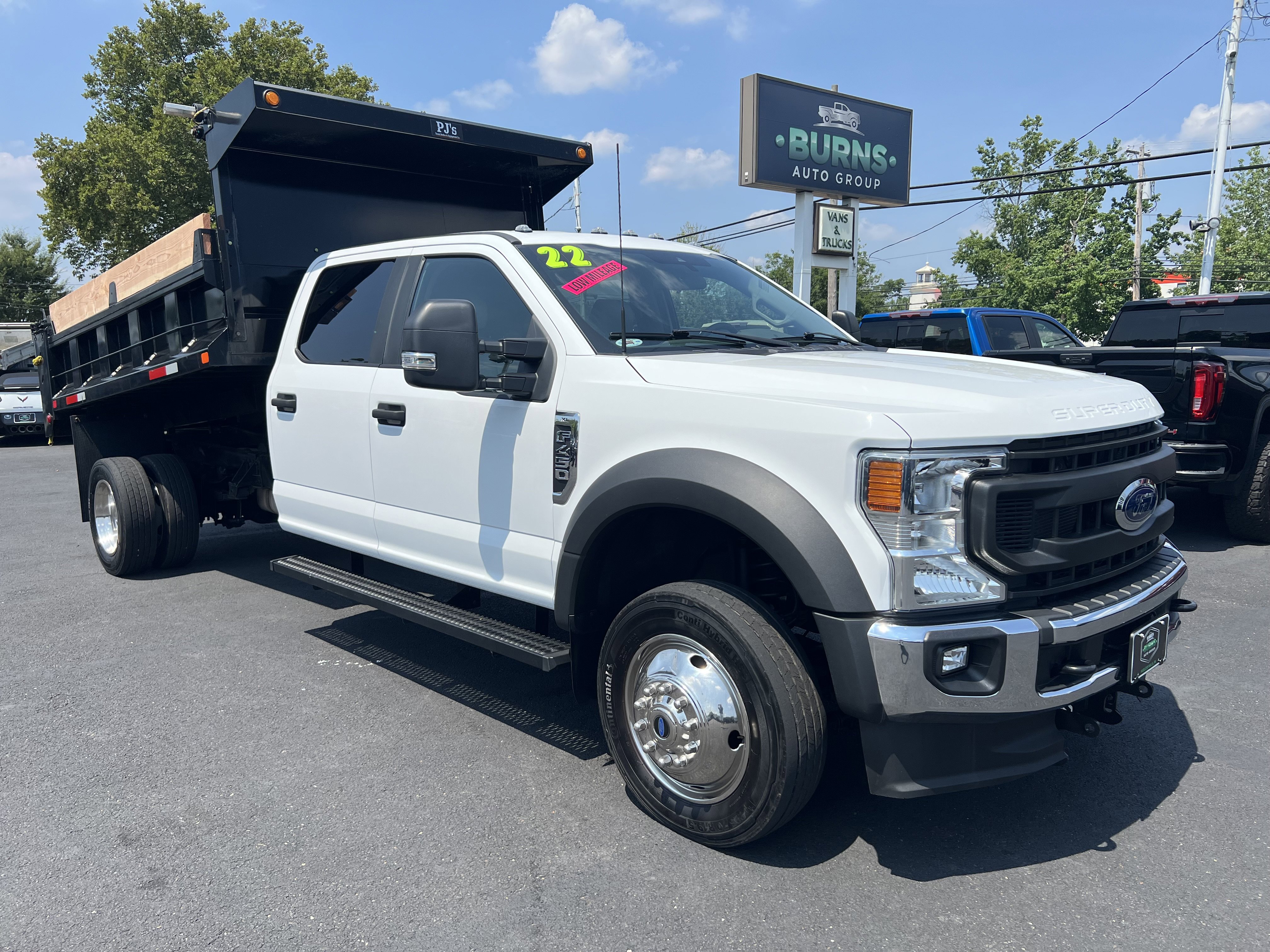 Used 2022 Ford F450 XL w/ Power Equipment Group image 2