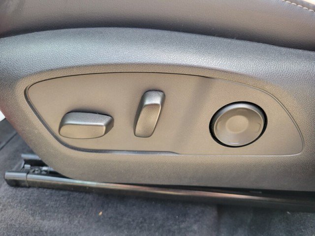 Used 2026 Buick Enclave Preferred FWD image 13