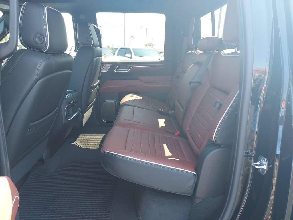 Used 2025 GMC Sierra 2500 Denali Ultimate AWD/4WD image 14