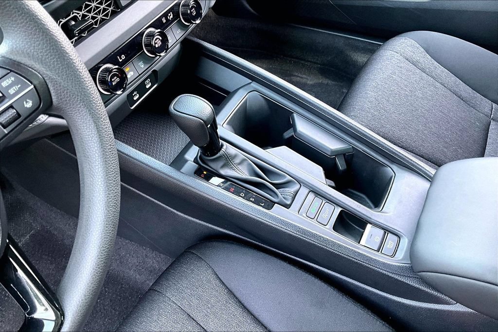 Used 2025 Honda Accord LX image 13