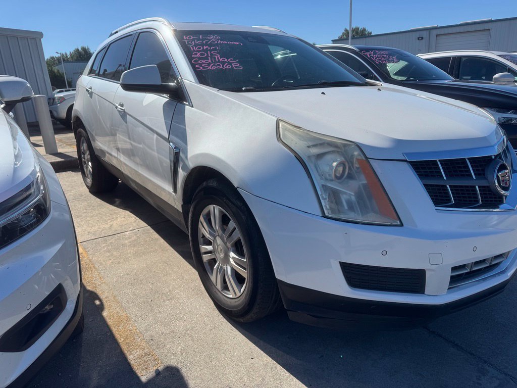 Used 2015 Cadillac SRX Luxury w/ Driver Awareness Package FWD image 2