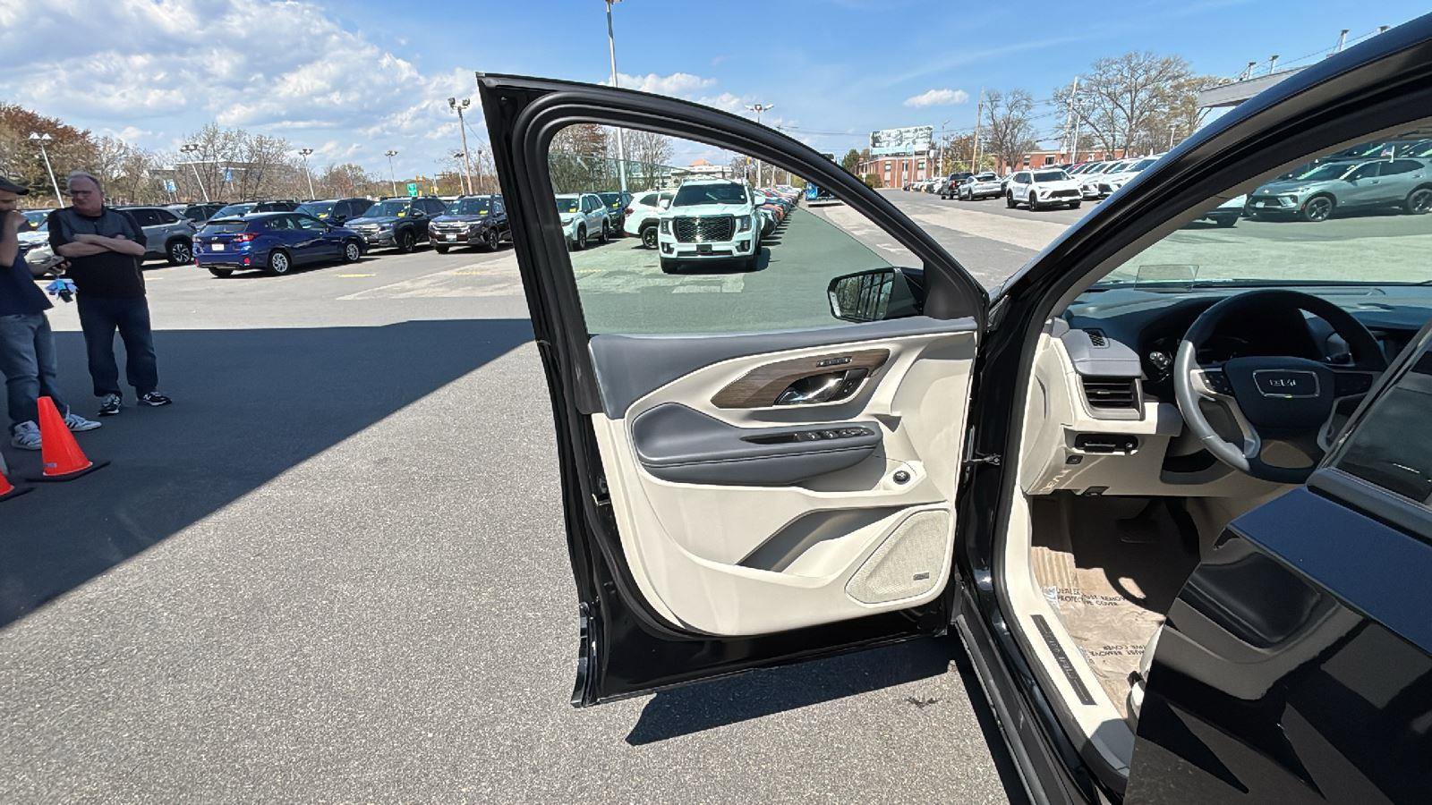 Used 2023 GMC Terrain Denali w/ Denali Premium Package AWD/4WD image 25