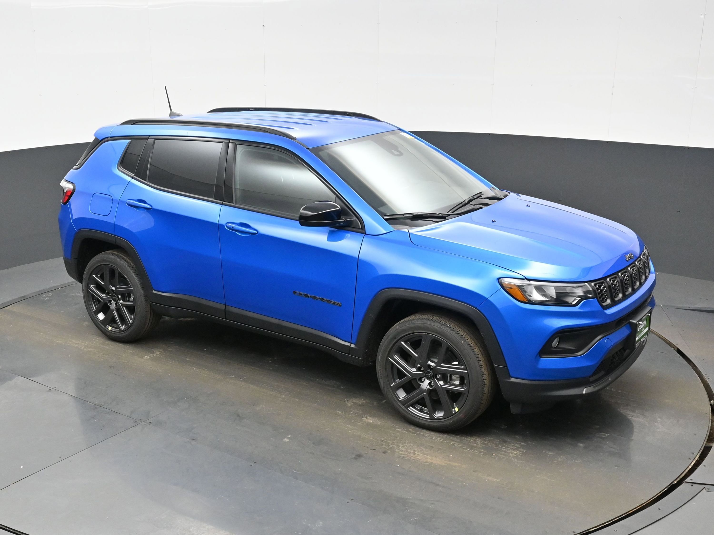 New 2026 Jeep Compass Latitude image 24