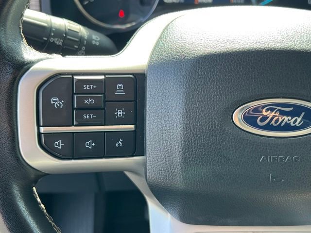 Used 2023 Ford Expedition Limited image 22