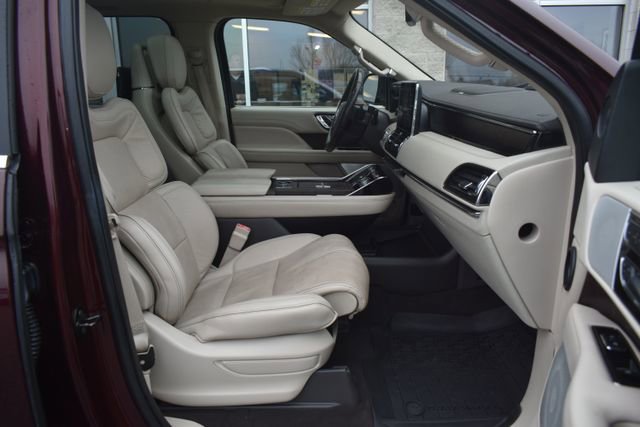 Used 2018 Lincoln Navigator L Reserve w/ Technology Package AWD/4WD image 59