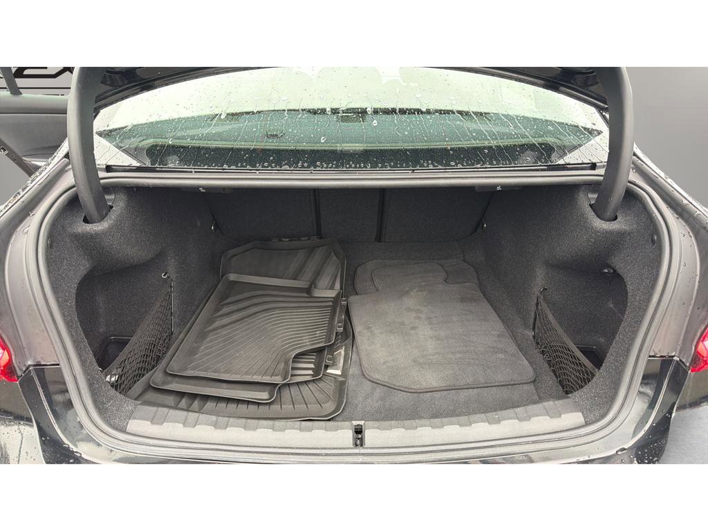 Used 2020 BMW 330i xDrive Sedan w/ Driving Assistance Package image 19