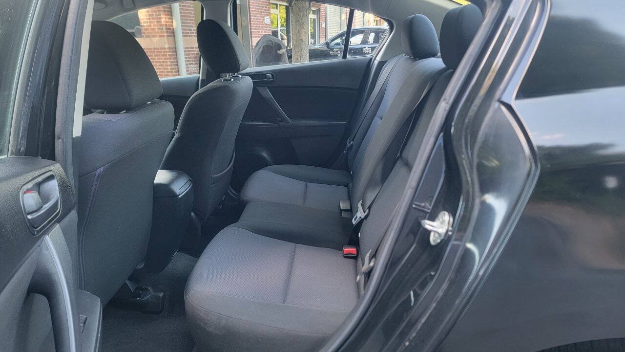 Used 2010 MAZDA MAZDA3 i Sport FWD image 10