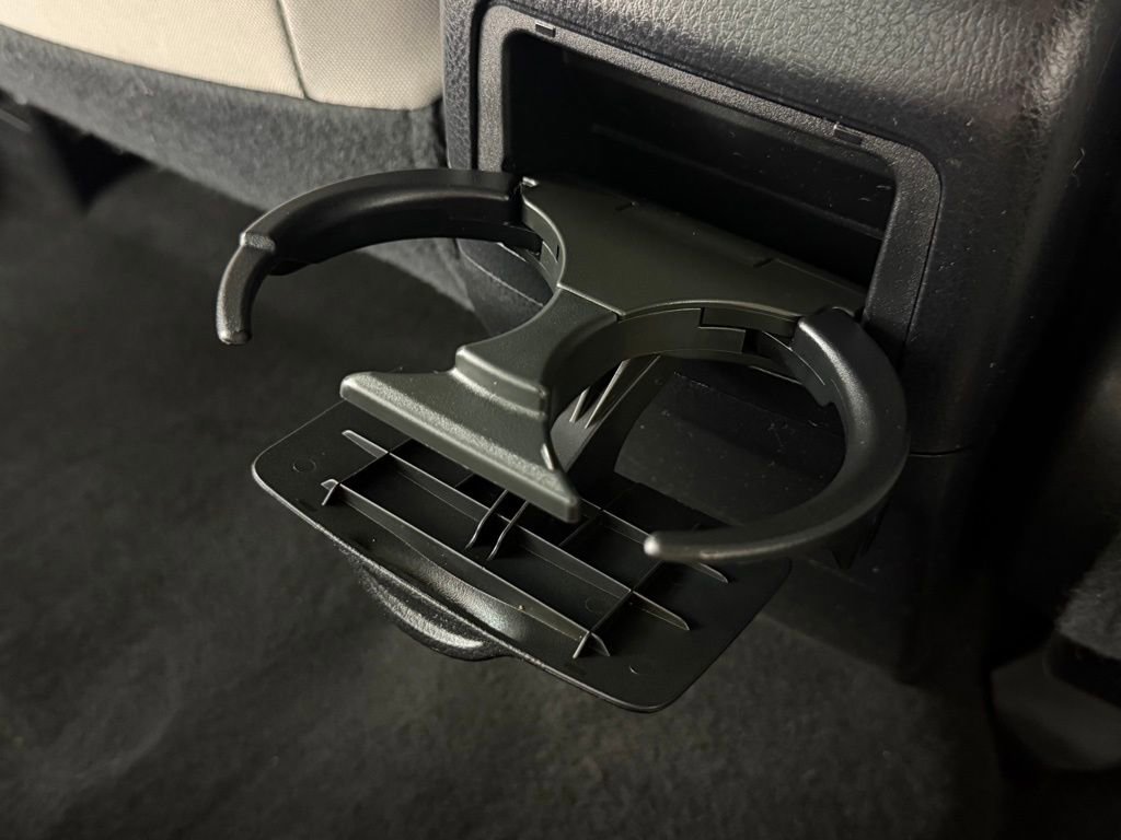 Used 2016 Toyota Corolla LE image 38