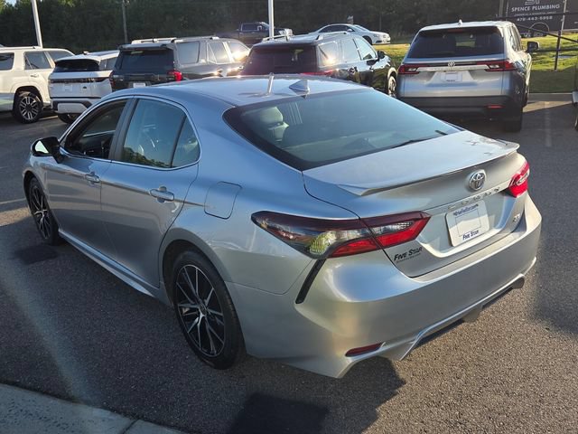 Used 2024 Toyota Camry SE FWD image 11