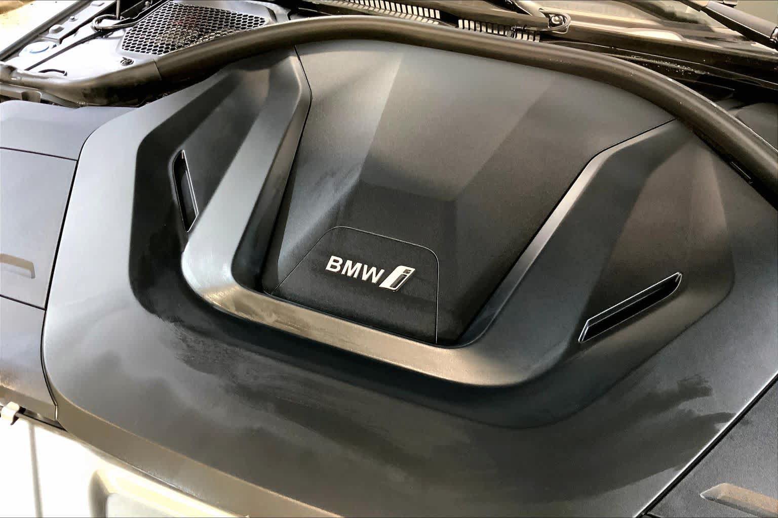 Used 2023 BMW i4 eDrive40 w/ Premium Package RWD image 31