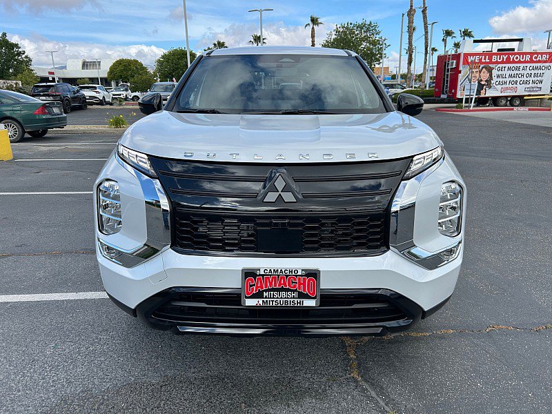 New 2026 Mitsubishi Outlander LE FWD image 6