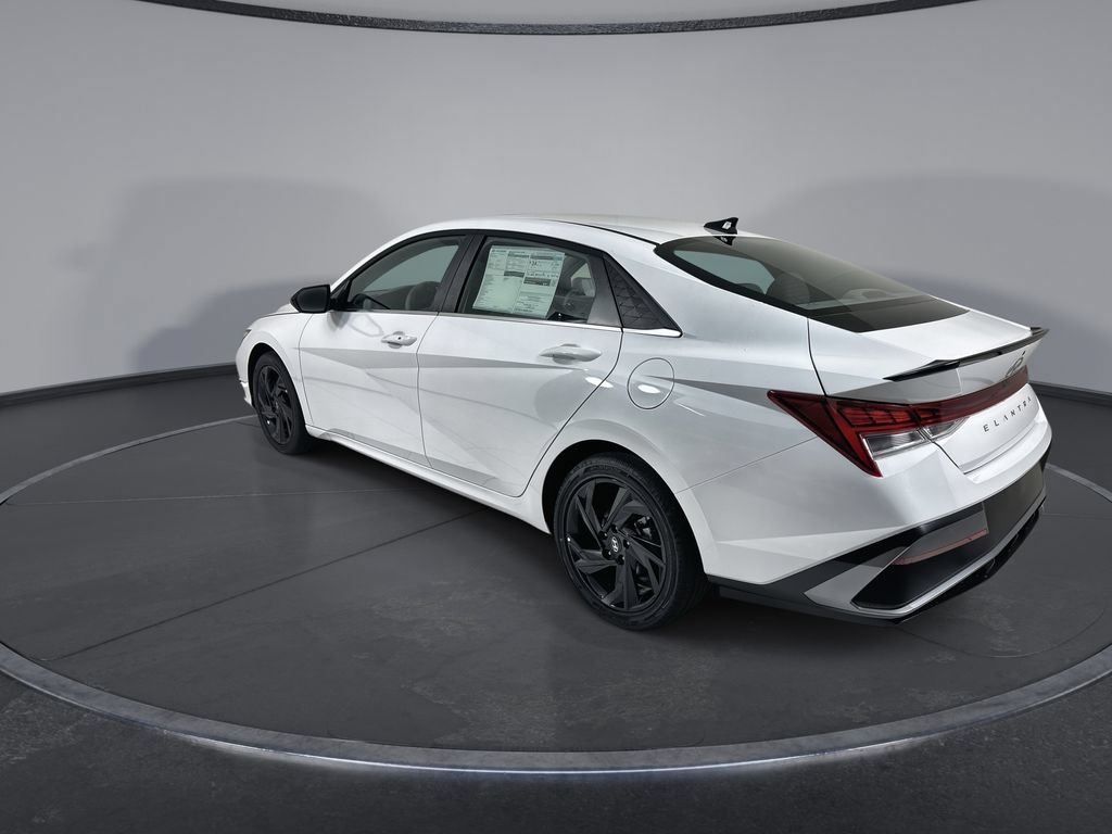 New 2026 Hyundai Elantra SEL Sport Premium FWD image 6