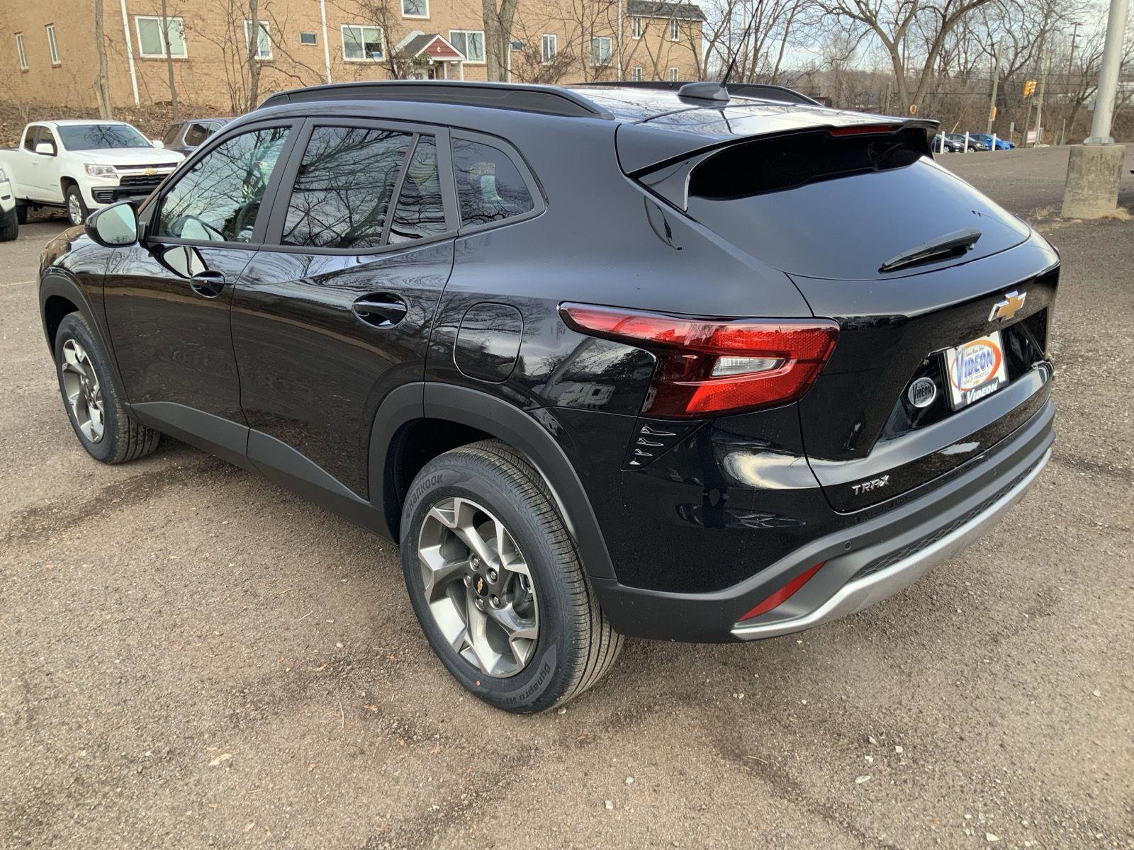 New 2026 Chevrolet Trax LT w/ Driver Confidence Package image 5