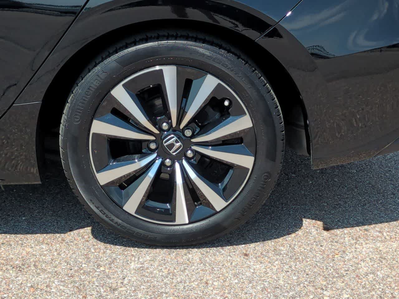 Used 2024 Honda Civic EX-L image 13