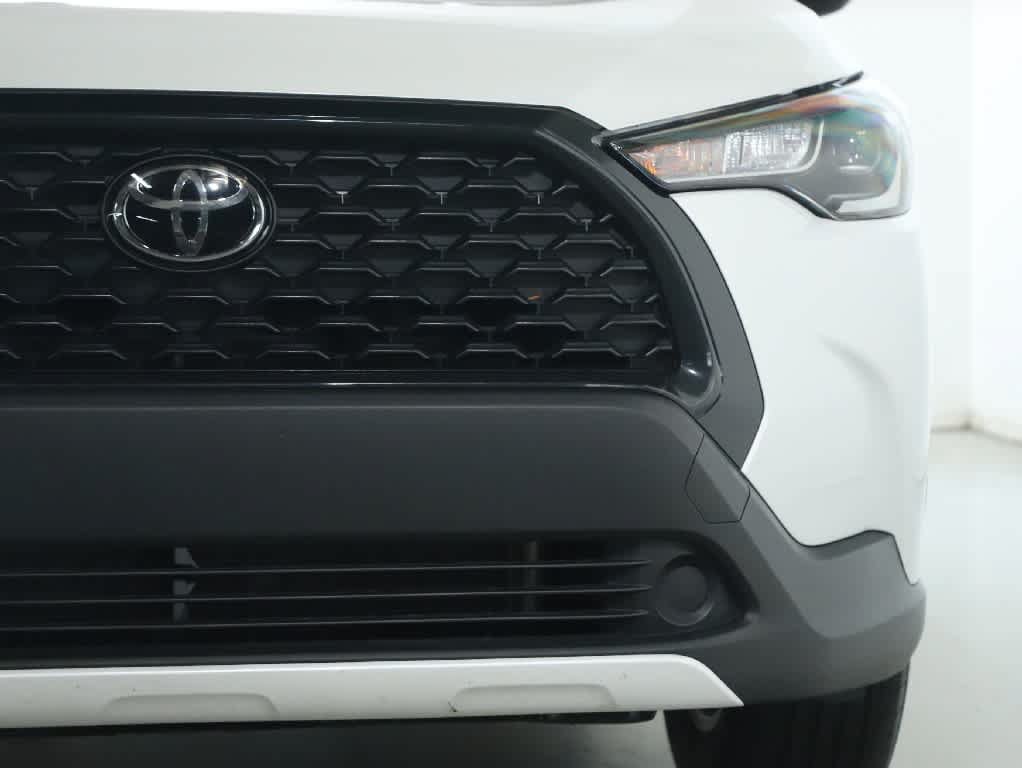 Certified 2024 Toyota Corolla Cross LE FWD image 7