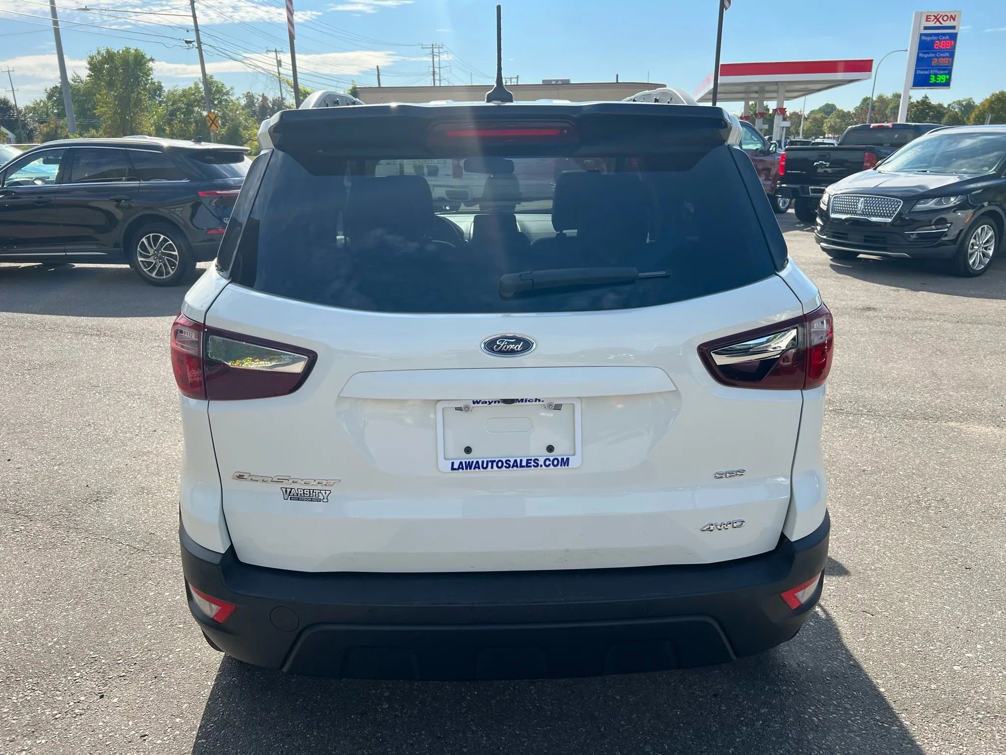 Used 2020 Ford EcoSport SES w/ SES Black Appearance Package image 4