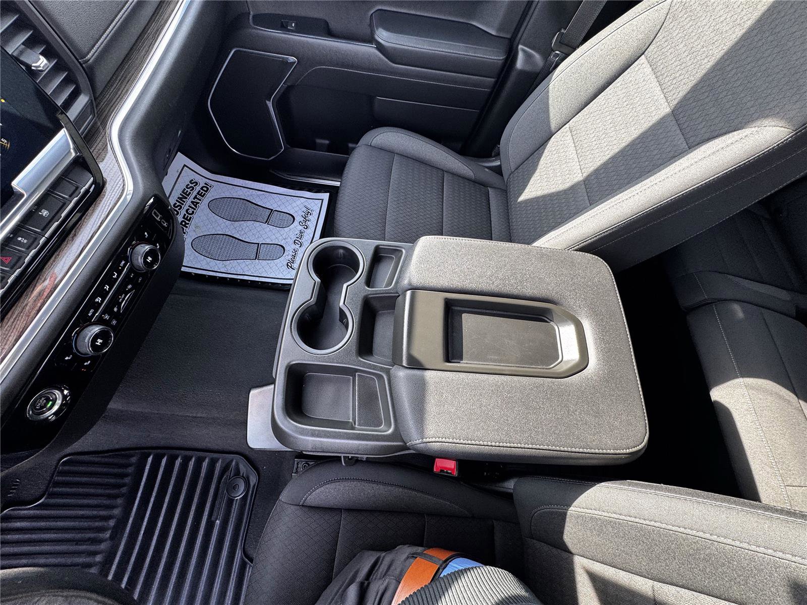 Used 2022 Chevrolet Silverado 1500 LT AWD/4WD image 18