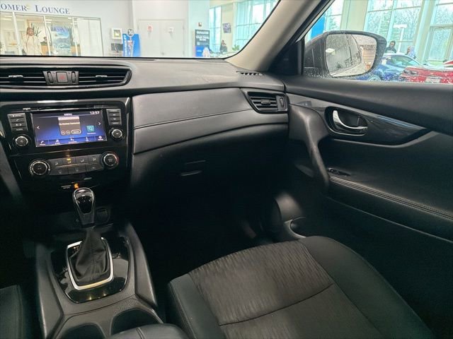 Used 2018 Nissan Rogue S image 26