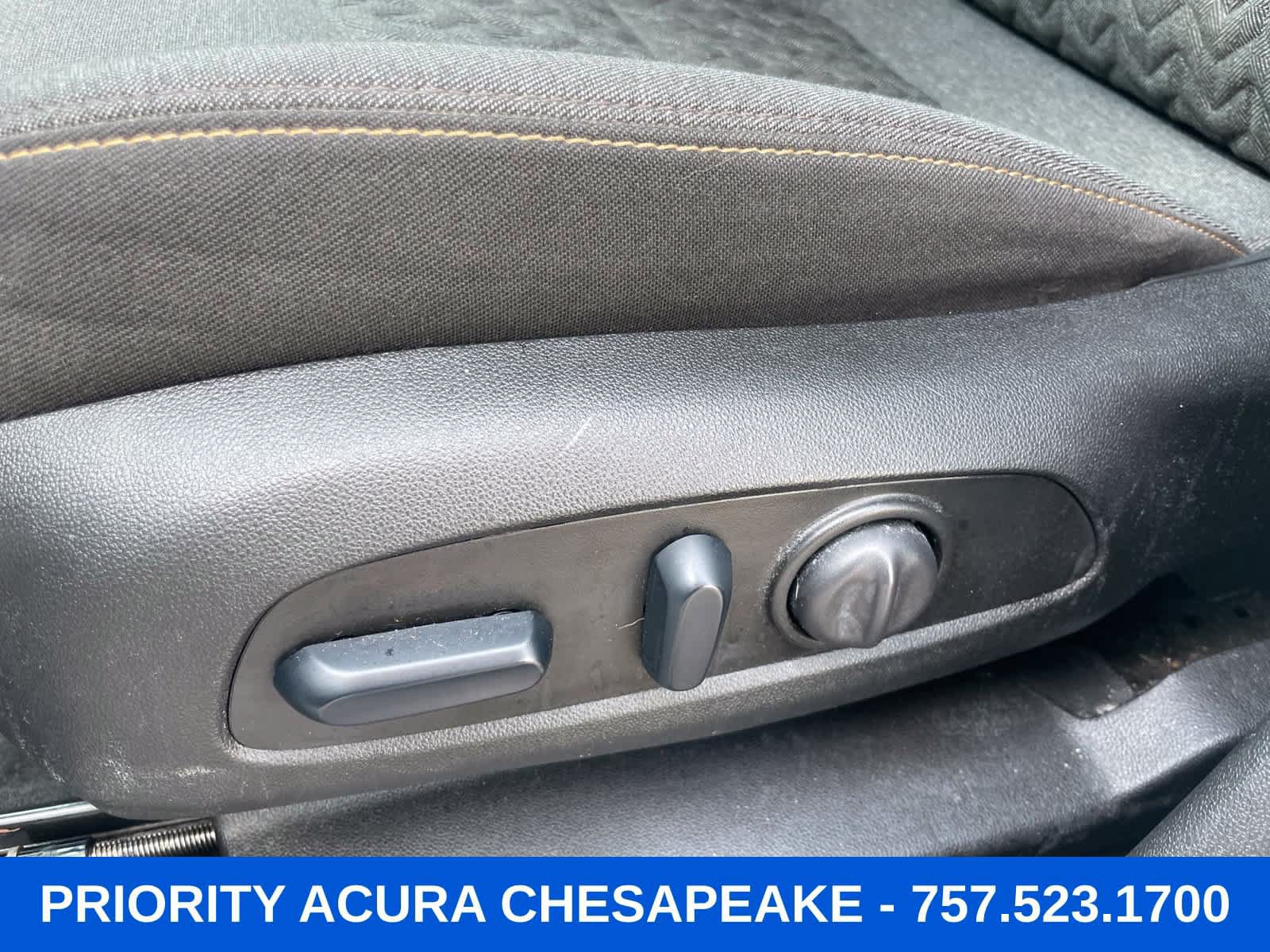Used 2024 Chevrolet Equinox LT AWD/4WD image 10