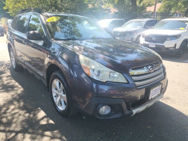 Used 2013 Subaru Outback 3.6R Limited w/ Moonroof Pkg