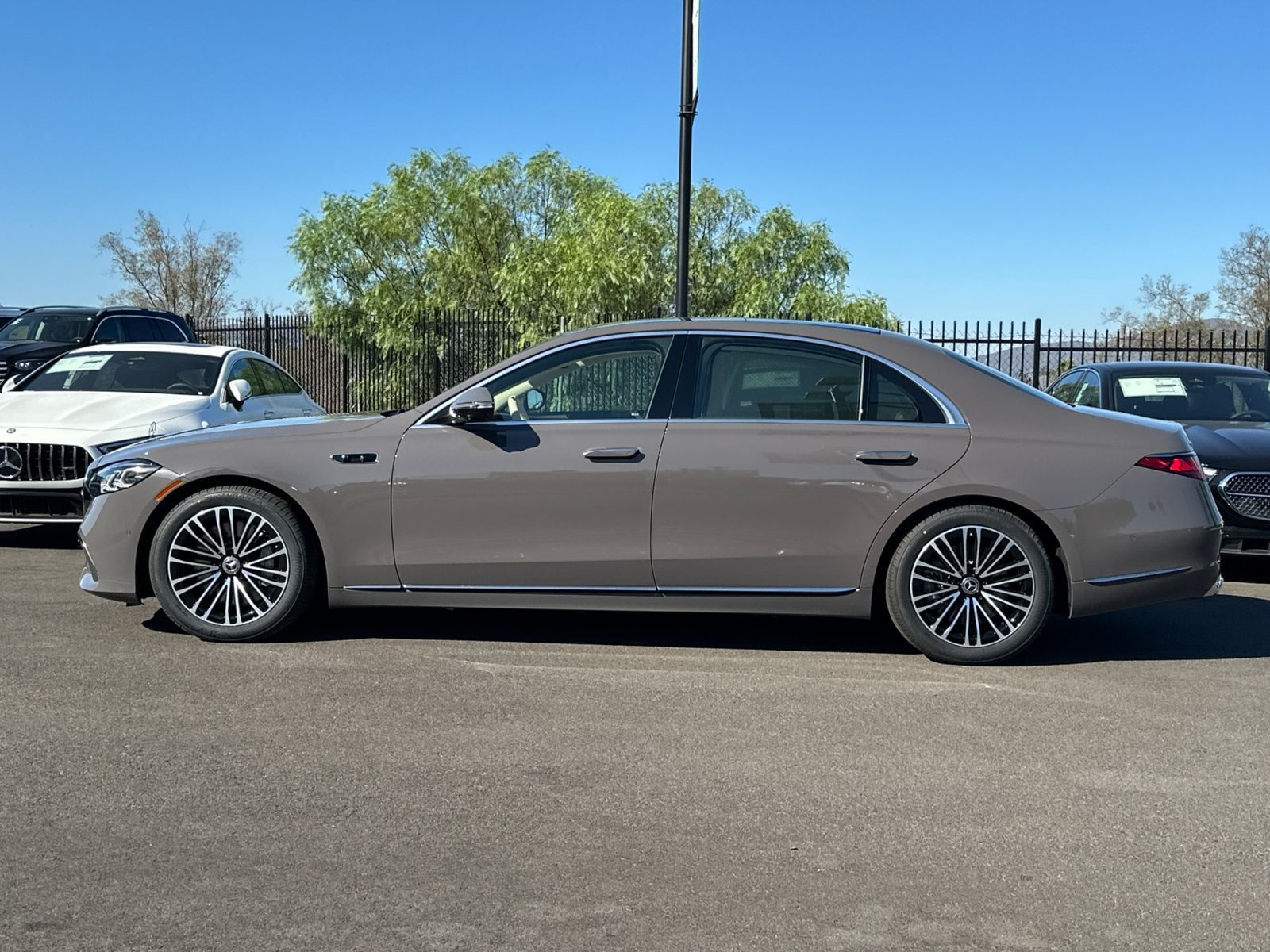 New 2027 Mercedes-Benz S 580 4MATIC Sedan image 6