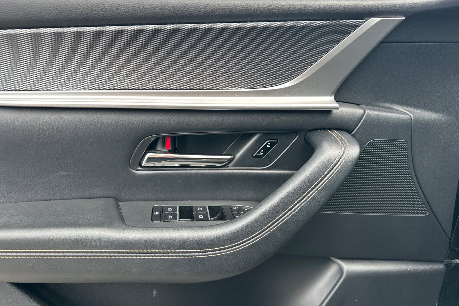 Used 2024 MAZDA CX-90 3.3 Turbo w/ Preferred Plus image 14