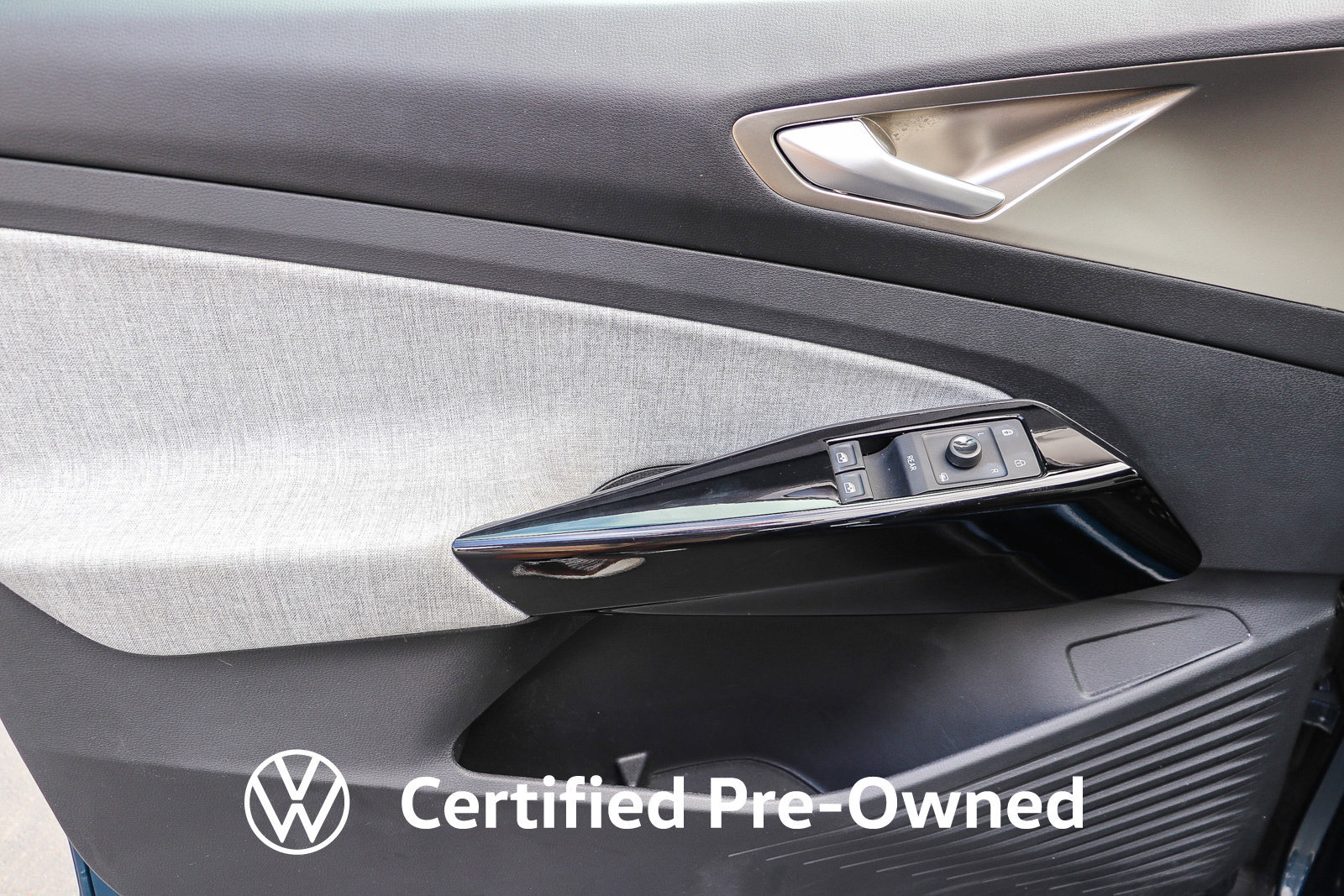 Used 2023 Volkswagen ID.4 Pro RWD image 23