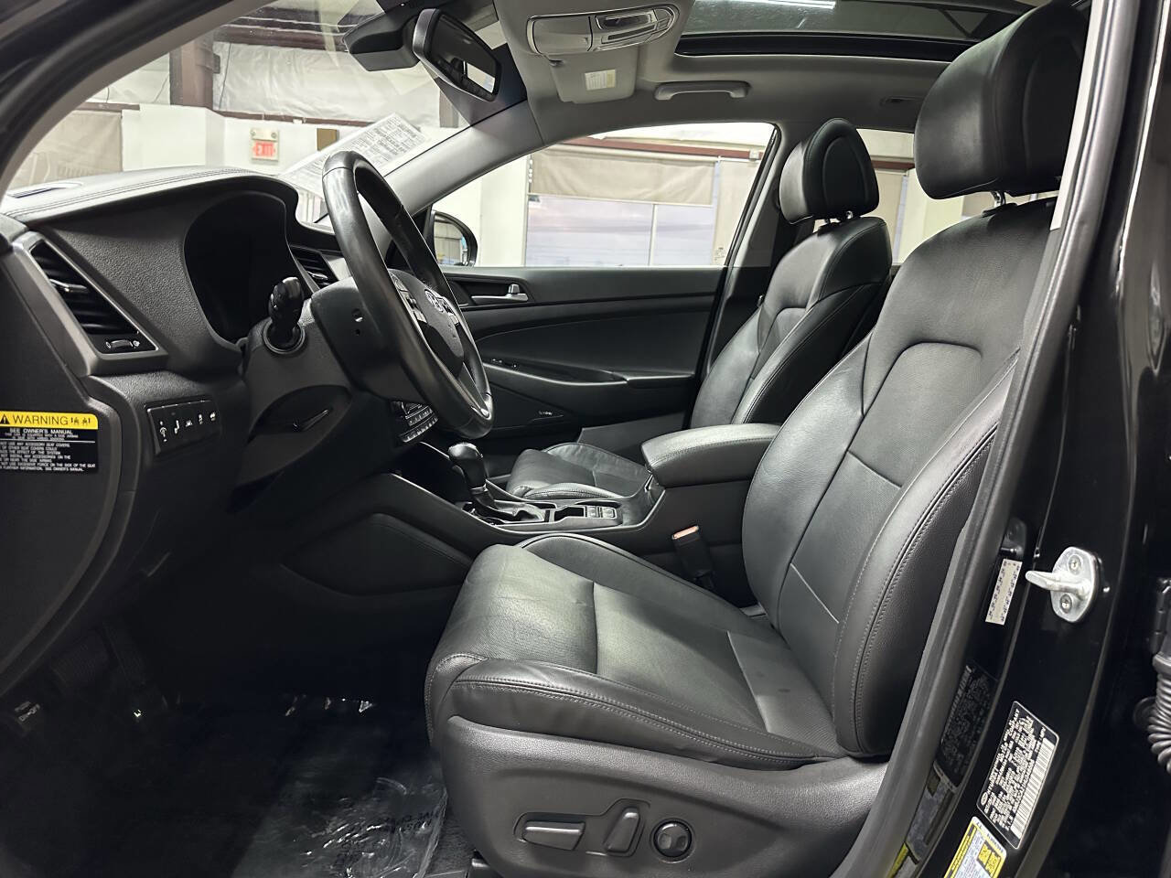Used 2017 Hyundai Tucson Limited w/ Limited Ultimate Package 03 image 11