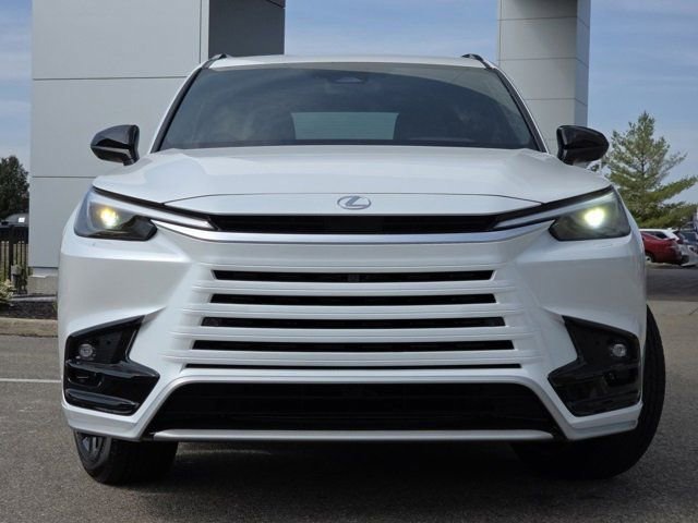New 2026 Lexus TX 500h AWD image 3