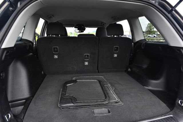 Used 2024 Jeep Grand Cherokee Laredo AWD/4WD image 24