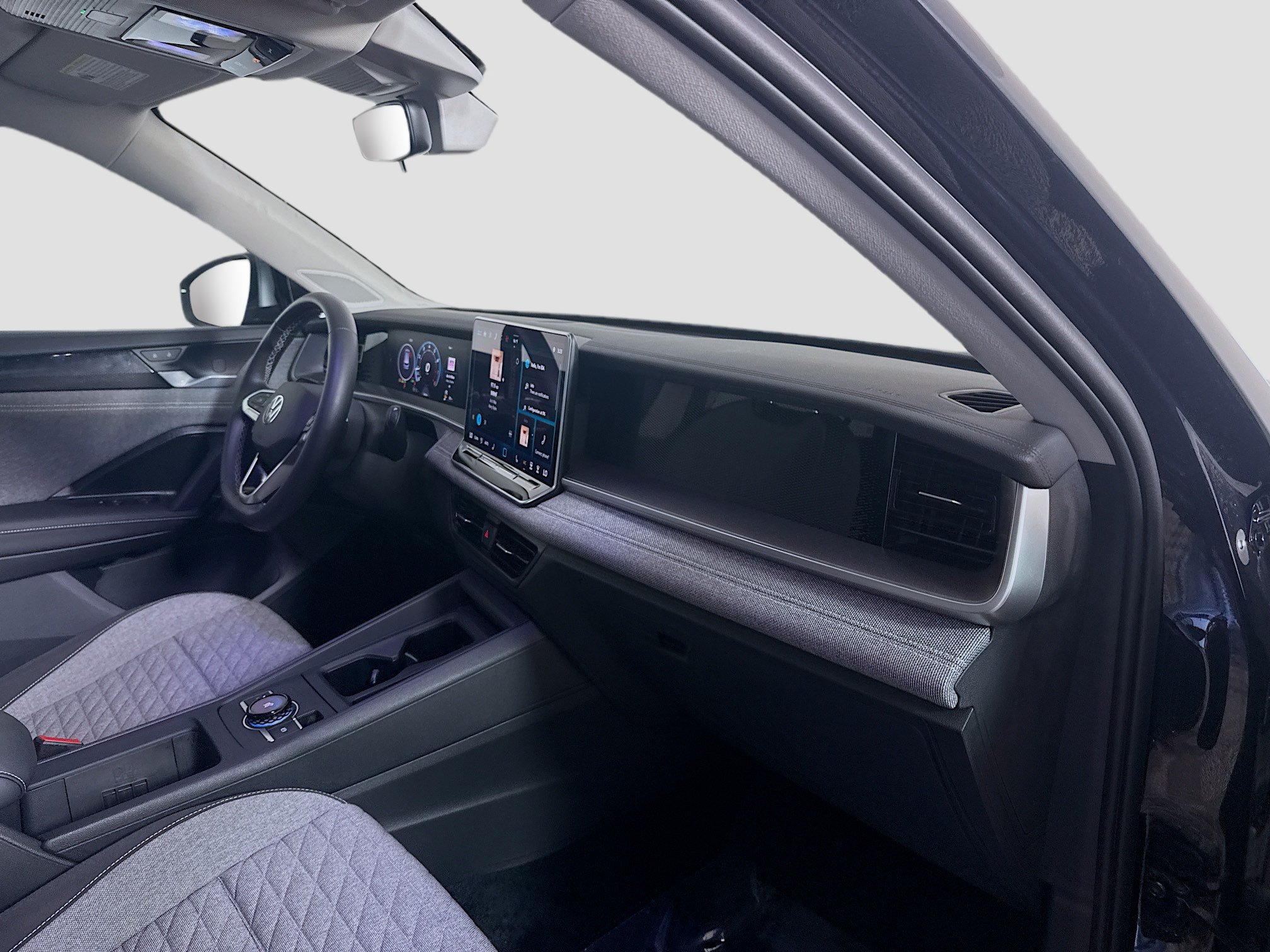 Used 2026 Volkswagen Tiguan S FWD image 30
