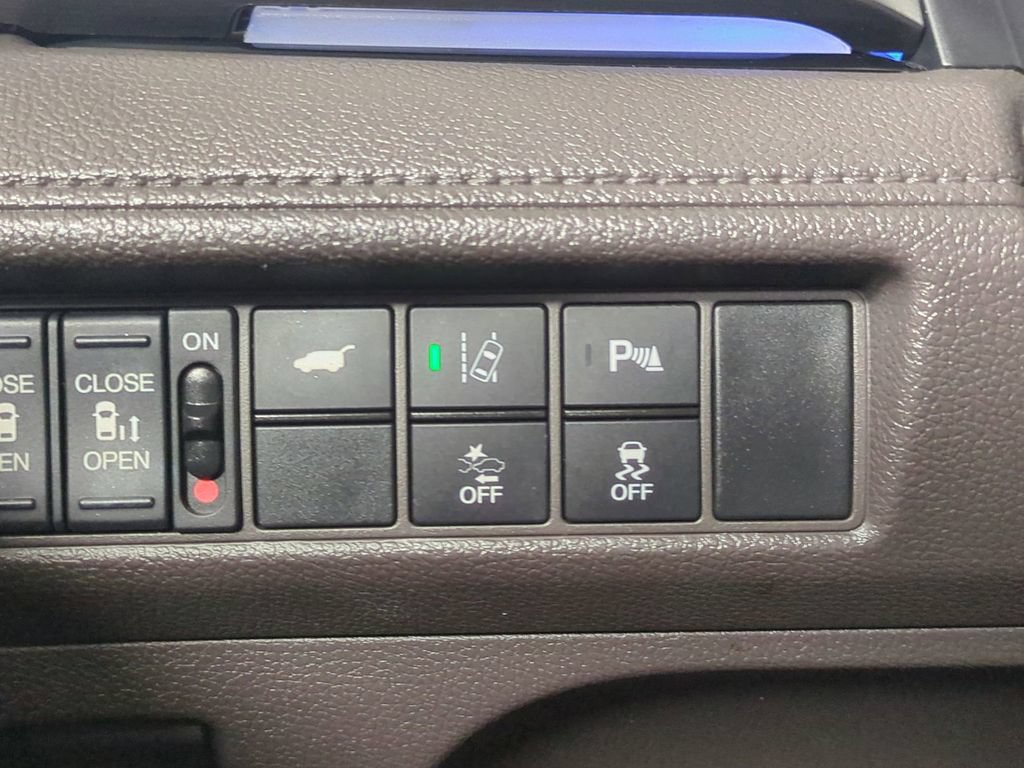 Used 2018 Honda Odyssey Elite image 30