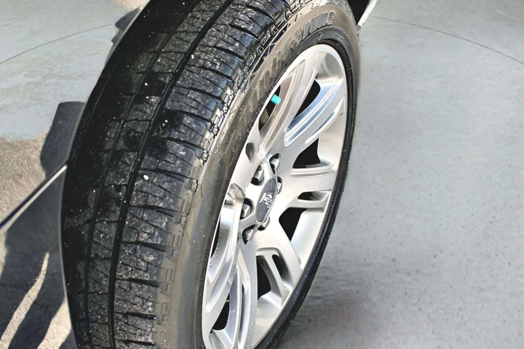 Used 2015 Cadillac Escalade ESV Premium image 32