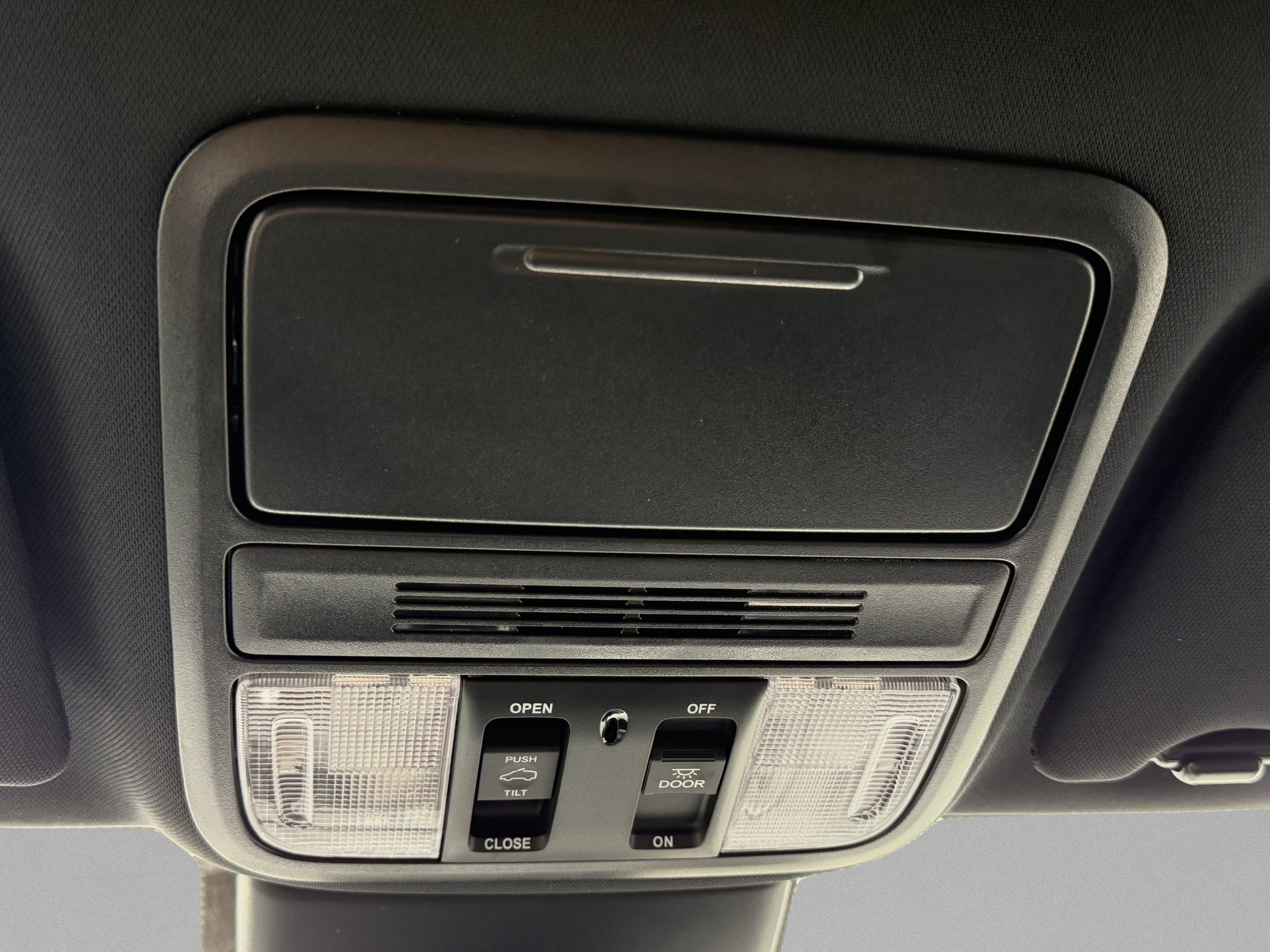 New 2026 Honda Odyssey Sport-L image 18