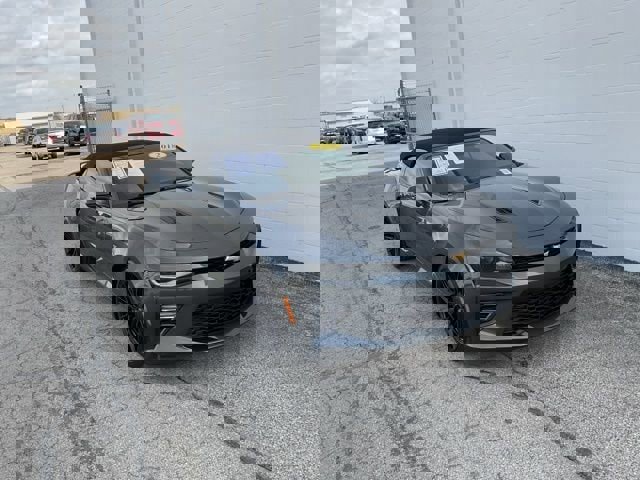 Used 2018 Chevrolet Camaro SS image 1