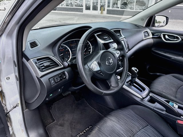 Certified 2019 Nissan Sentra SV FWD image 9